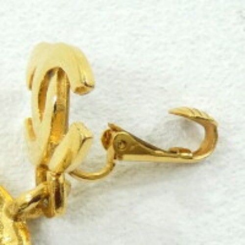 Pendientes de clip vintage oscilantes redondos con logotipos CC chapados en oro CHANEL #9216a - Imagen 8 de 9