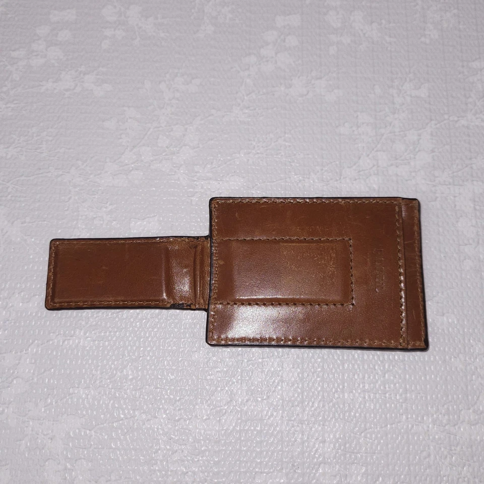 Cartera con clip para dinero FOSSIL tarjetero de cuero marrón con solapa magnética Foto 4 de 4