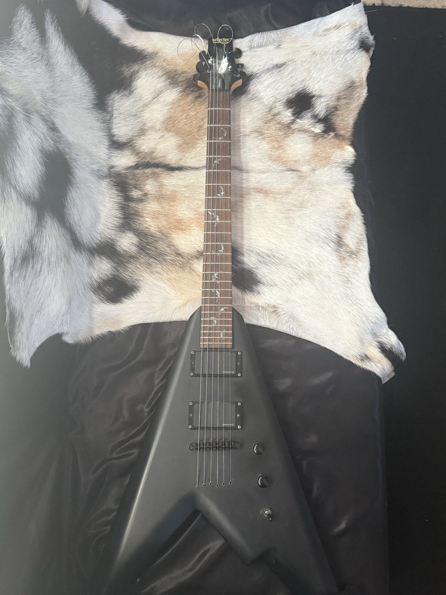 V Schecter Diamond Series 6-String w/ Bat inlays | eBay