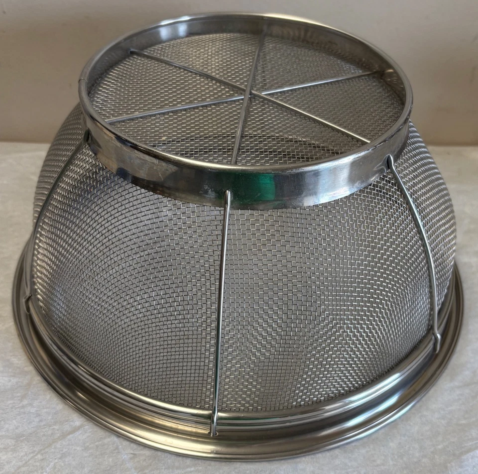 Pampered Chef Large Stainless Steel Mesh Colander Strainer  2797 11" - Image 3 of 4