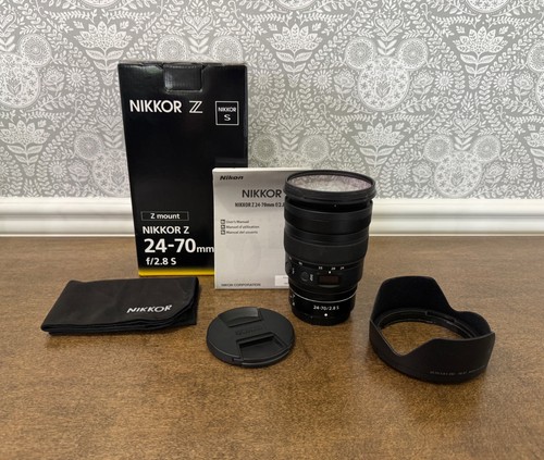 Nikon Nikkor Z 24-70mm f/2.8 Lens