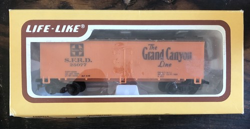 Life-Like HO Santa Fe SFRD #25077 The Grand Canyon Line Train Reefer Car - Picture 3 of 5