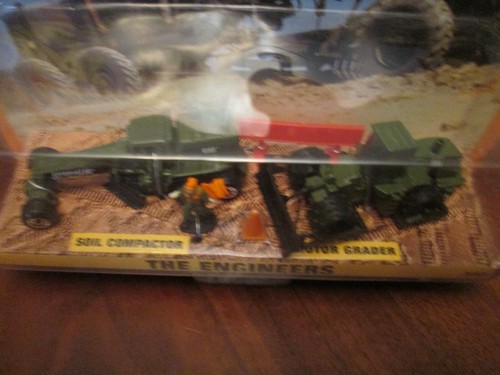Vintage MATCHBOX DIRT MACHINES Army Green CAT Compacter & Grader NIP 1998 - Picture 2 of 8