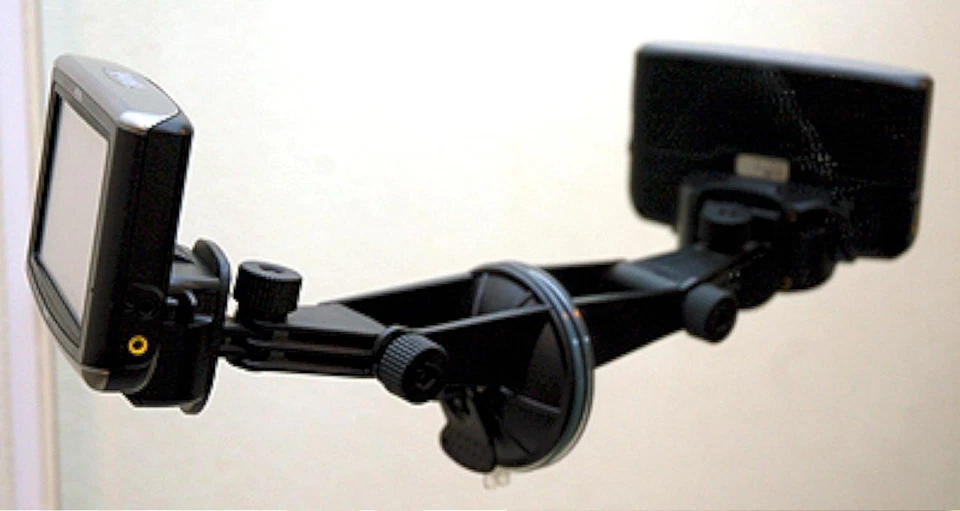 Magellan Maestro 4050 Car Portable GPS Navigator 4.3" Widescreen LCD 3D Map -A- - Image 4 of 4