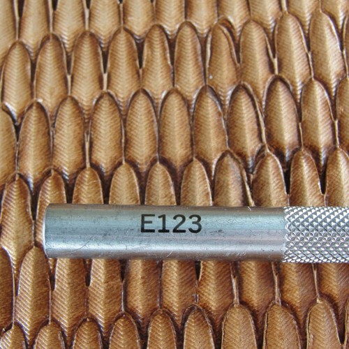 Estampilla geométrica de cuero de pluma, herramienta de cuero de acero inoxidable - Imagen 6 de 9