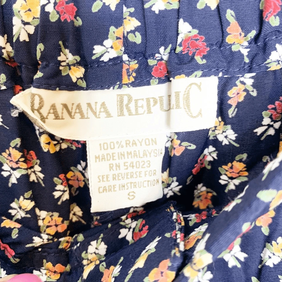 Pantalones Cortos Banana Republic Vintage Años 90 Rayón Volantes Azul Marino Floral Para Mujer’s S Foto 3 de 4