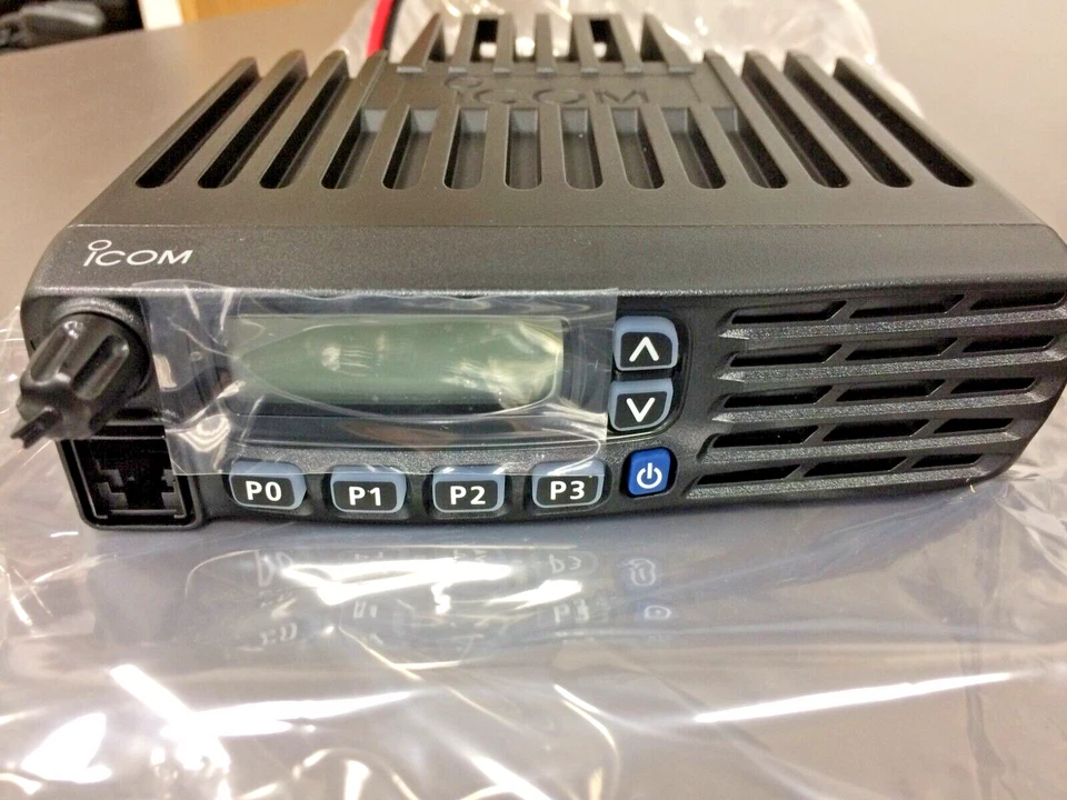 NEW IN BOX, ICOM IC-F5220D, 50W, 128 CH, VHF 136-174 MHz, Analog & Digital - Image 3 of 4