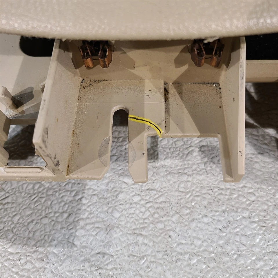 Подлокотник центральной консоли 05–10 Corvette C6 кашемировый Aa7398 - Изображение 3 из 4