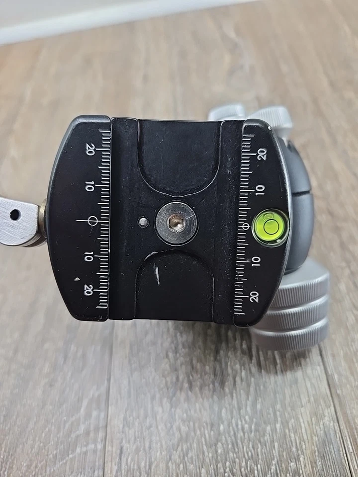 Really Right Stuff BH-55 Ball Head with Full-Size Lever-Release Clamp B2 AS II G - Image 2 of 4