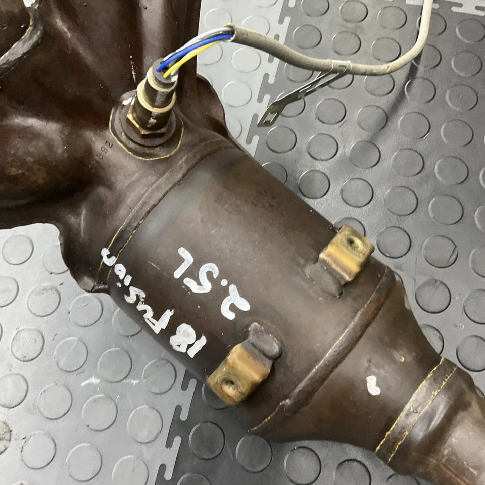 Ford Fusion 2015-2019 colector de escape 2,5 L OEM Foto 3 de 4