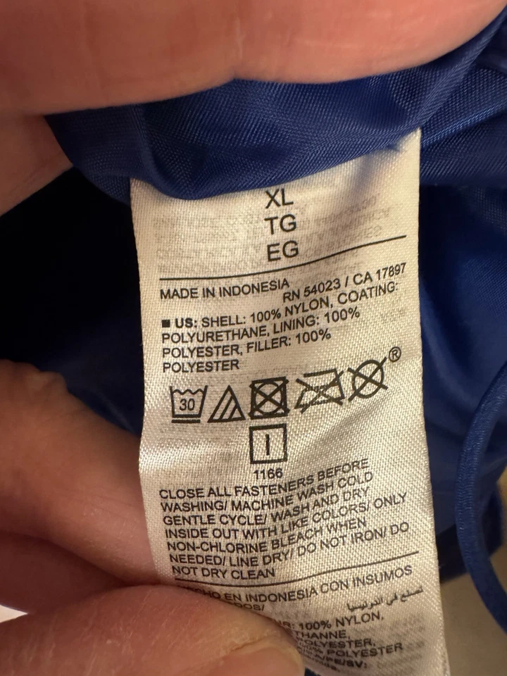 Old Navy Royal Blue metallic puffer vest Ladies XL - Image 4 of 4