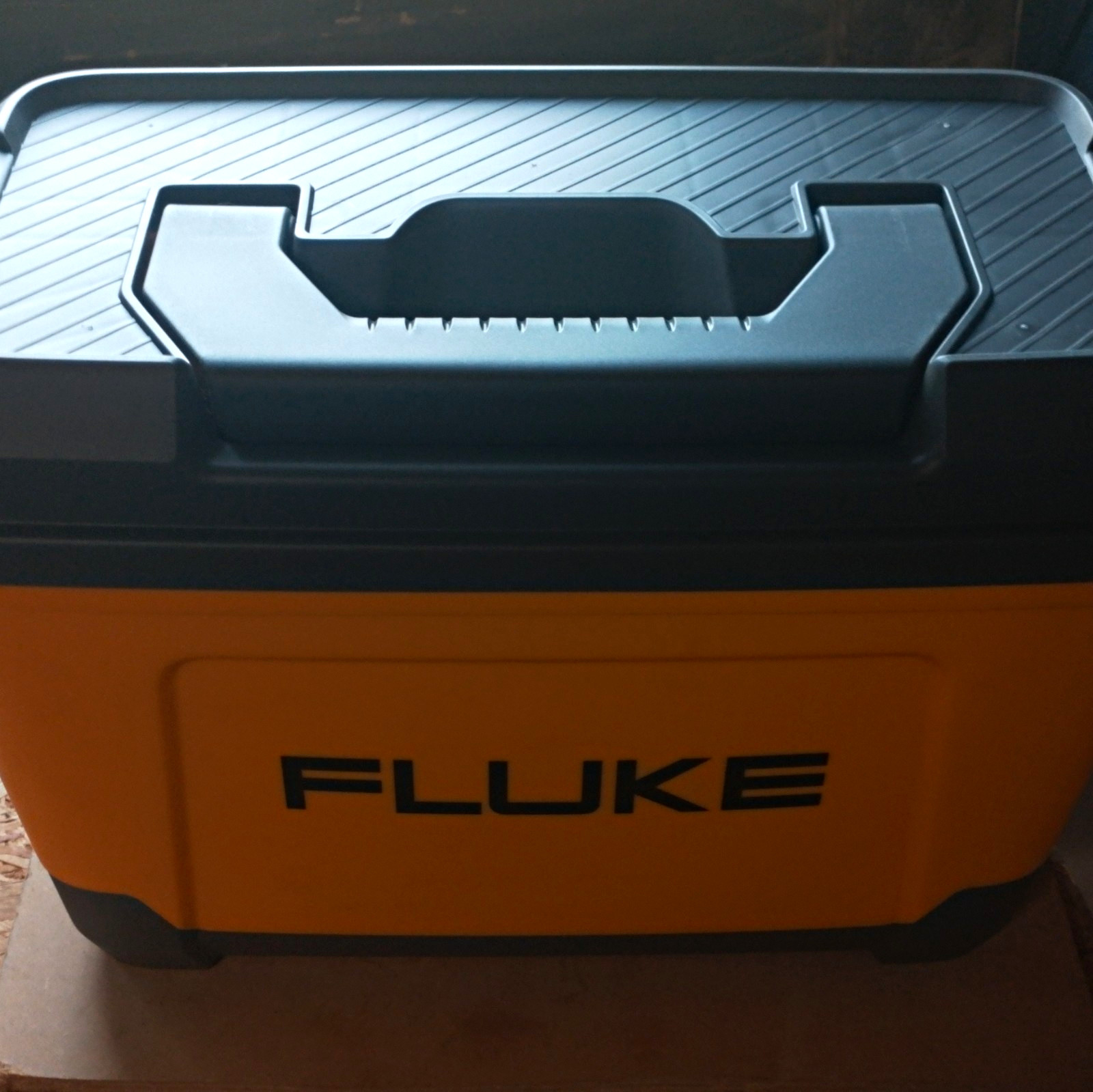 Fluke 6500-2 DE 기기 테스터 (DIN VDE 0701/0702 규격에 따른 테스트 장치)