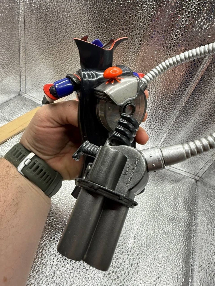 Figura de acción exclusiva de Toy Story Talking Evil Emperor Zurg de Disney Store Foto 3 de 4