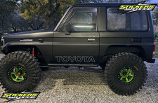 Kit 2 Adesivi Toyota Fuoristrada Stickers Auto Off Road 4x4 resistenti grigio