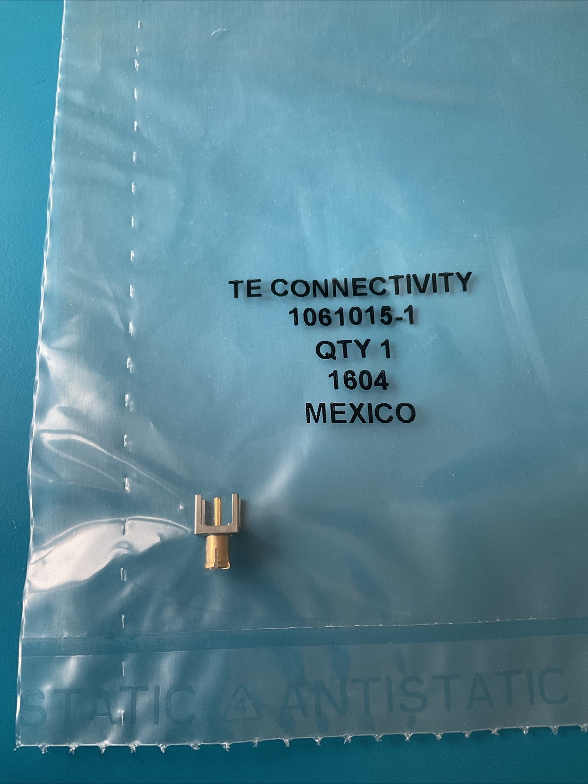 Connecteur MCX RF TE Connectivity 1061015-1 original neuf pour circuit imprimé PCB