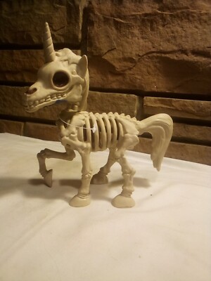 Skeleton Unicorn Figure Bones Play Statue Spooky Decoration Halloween