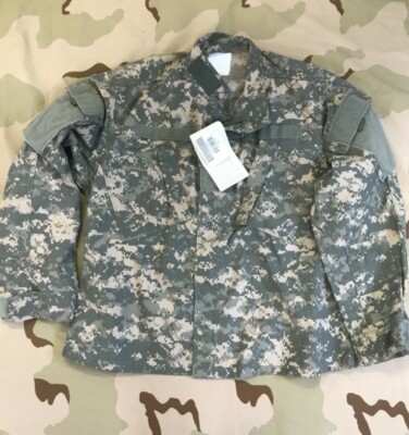 U.S. ARMY 迷彩服 SMALL REGULAR U.S. ARMY 迷彩服 SMALL REGULAR