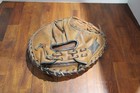 Vintage "W" Made in Japan Catchers Mitt Professional Model — photo 3