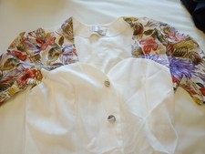 VTG Shy Ladies Button Shift Dress Size 10 White Floral Shoulders Pockets 1990s