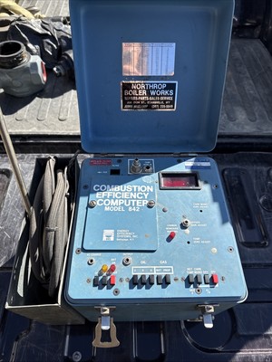 MODEL 842  -  Energy Efficiency 842 Computer