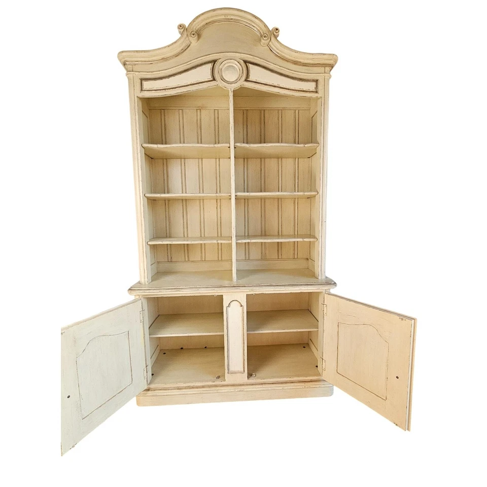 Gabinete de curador Drexel Heritage colección Belle Maison, China Display Hutch Foto 2 de 4