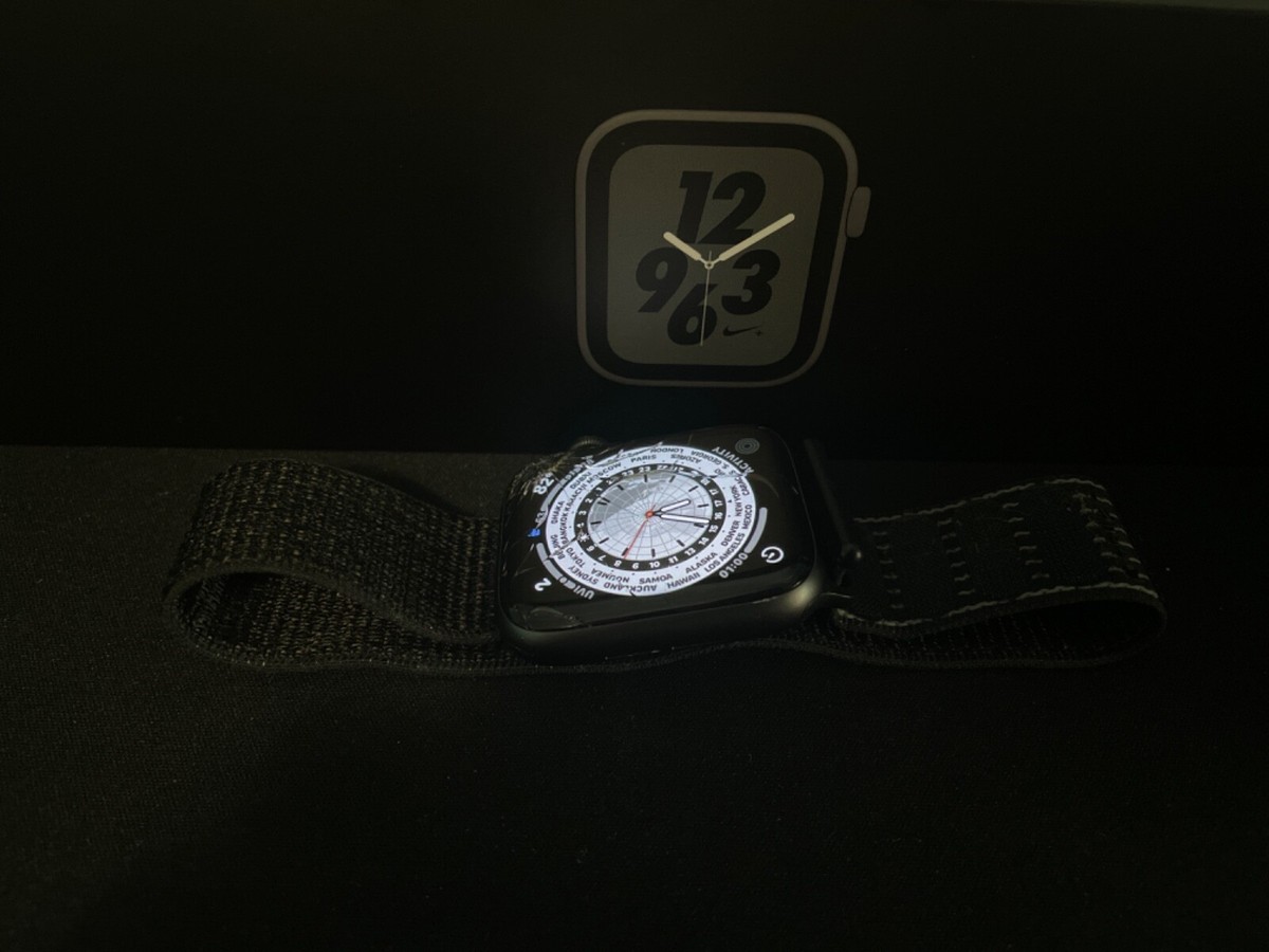 Apple Watch Series 44 mm Nike+ GPS/Cellular/Space Gray WORKING