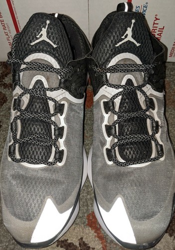 jordan flight runner black