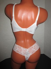 $68 VICTORIA'S SECRET BOMBSHELL PLUNGE BRA ~ SEXY LACE THONG SET ~ 36B/M ~ NWT