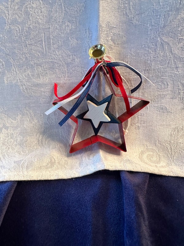 Metal Americana Ornament - 3D