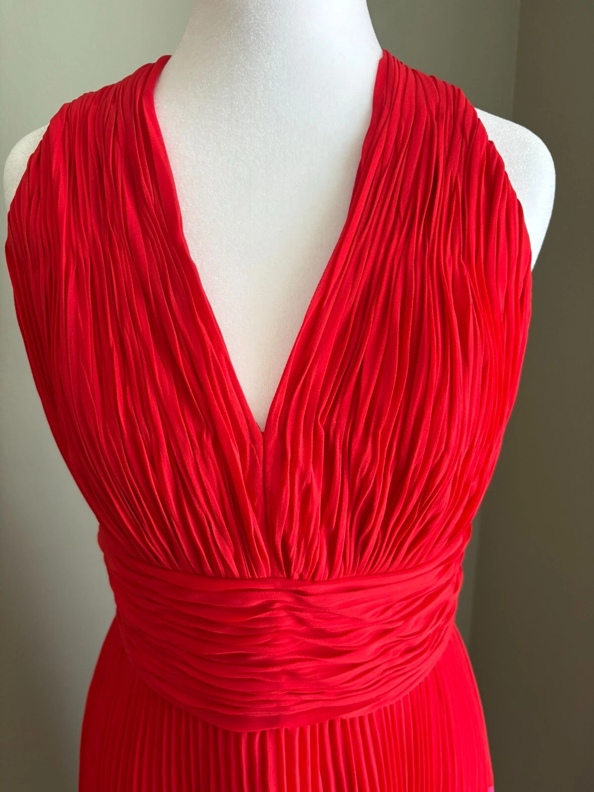 Abito donna Carmen Marc Valvo rosso impero Halter plissettato aderente svasato San Valentino 4