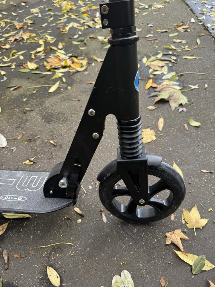 Micro Scooter Classic geeignet für Jugendliche und Erwachsene, Farbe schwarz - Bild 4 von 4