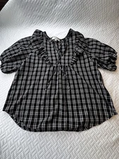 Loft.. women’s Short Sleeve, Black And White V-Neck String Tie at Neck. size M