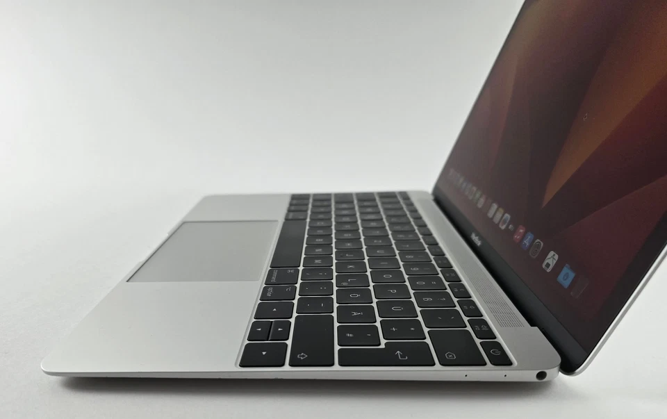 Apple MacBook 12'' (2017) m3-7Y32 256GB 8GB Silver Laptop A1534 #18 - Bild 3 von 4