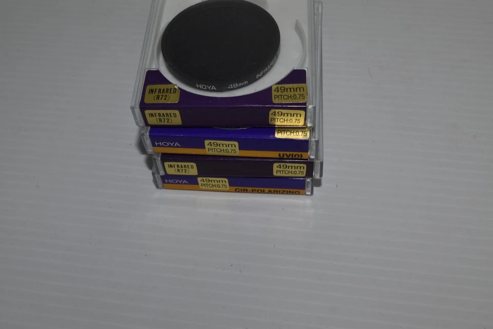 HOYA INFRARED FILTERS R72 49MM PITCH 0.75 - INCLUDES 4 (GSW27) - Image 2 of 3