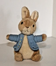 Gund Peter Rabbit Easter 8” Blue Coat Beatrix Potter Plush Stuffed Animal Toy