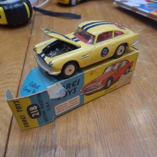 Vintage Corgi Toys No.218 Aston Martin DB4 Yellow  Original Box Nice