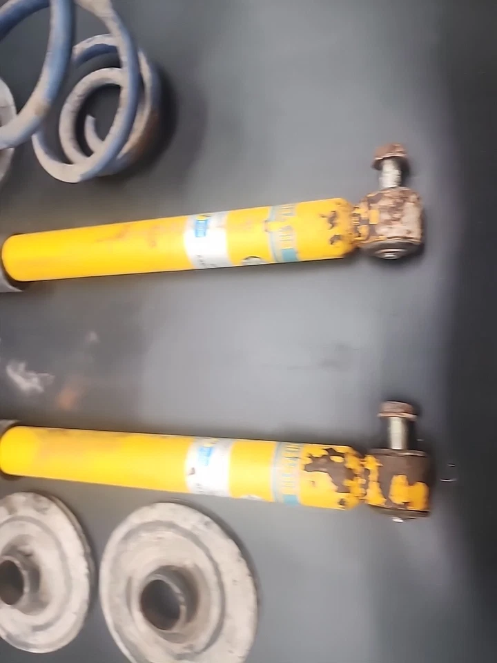 BMW E30 88-92 325IX BILSTEIN REAR SHOCKS AWD W/ SPRINGS N6 Foto 2 de 4