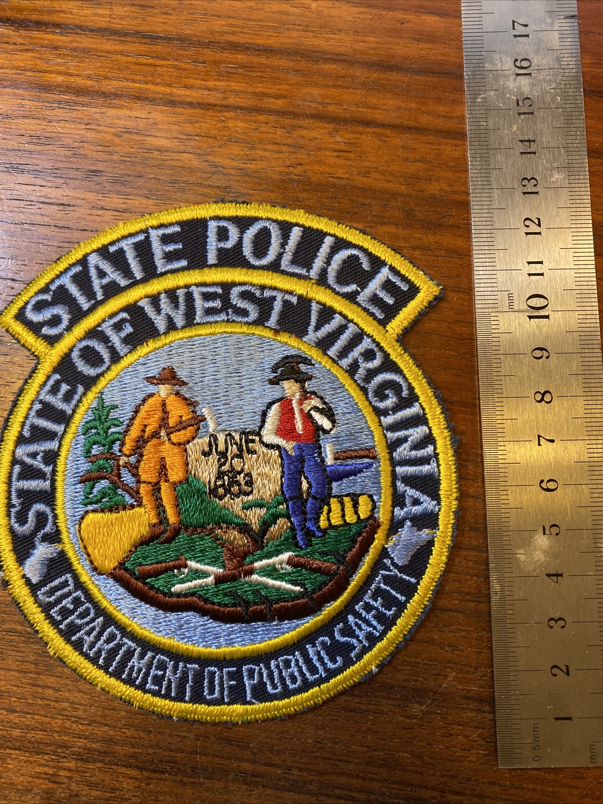 Vintage USA Police Sherrif CLOTH BADGE Patch - STATE POLICE OF WEST VIRGINIA