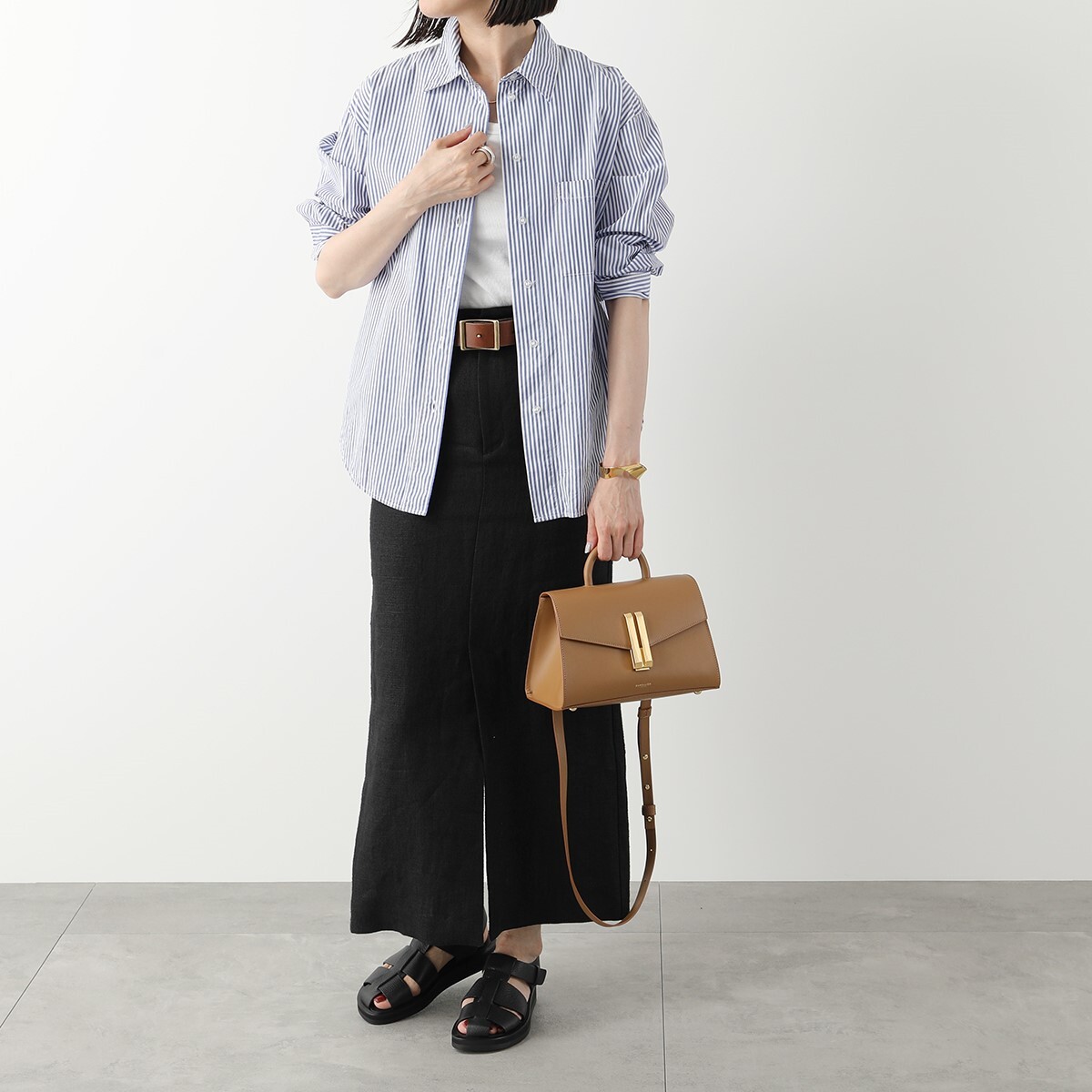 DEMELLIER MIDI MONTREAL Midi Leather Shoulder Bag black or DEMELLIER MIDI MONTREAL Midi Leather Shoulder Bag black or