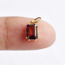 Natural Red Garnet Gemstone Solid 18k Gold Birthstone Women Gift Charms Pendant