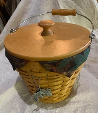 Longaberger 2002 Autumn w/ Sage Accent, Acorn Tie-On, Falling Leaves Liner & Lid