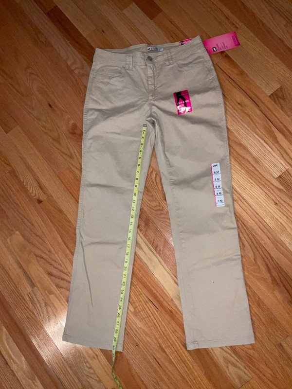 NWT Lee Womens Khaki Classic Fit Stretch Straight Leg Work / Career/ Casual Sz 8