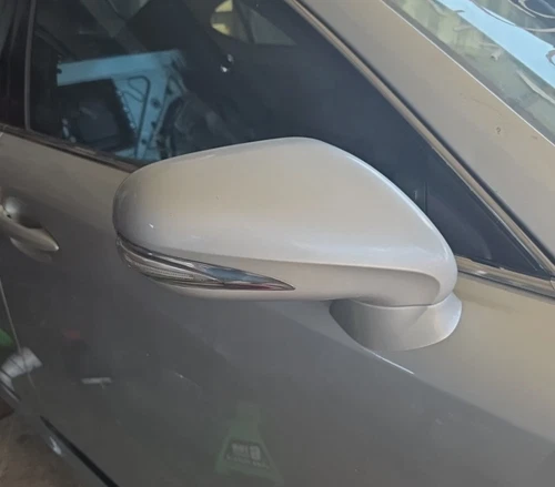 09-13 Lexus IS 250/350 Passenger SIDE MIRROR COLOR CODE 1G1/LA21 –