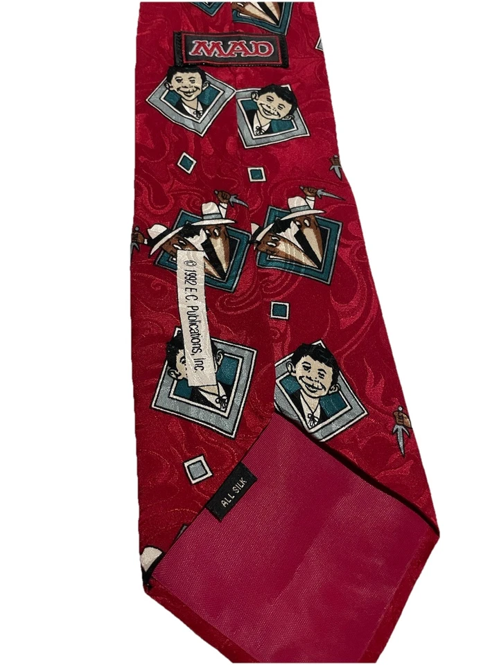 Corbata de seda MAD Magazine con Alfred E. Neuman & Spy Vs. Spy! Fantástica forma! Foto 3 de 4