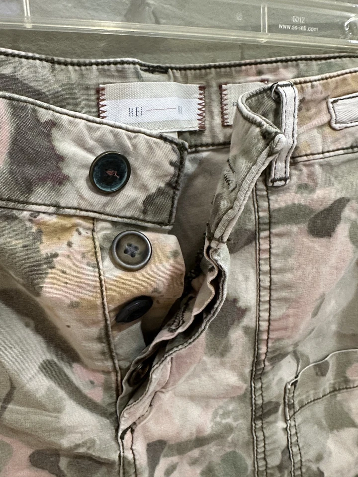 Pantalones Cortos Hei Hei by Anthropologie Camuflaje Verde Informales Cinco Bolsillos Mujer 30  Foto 3 de 4