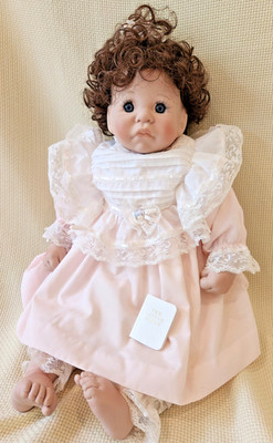 Vintage 1985 Lee Middleton First Moments Doll Open Eyes Brown Curls Pink Dress