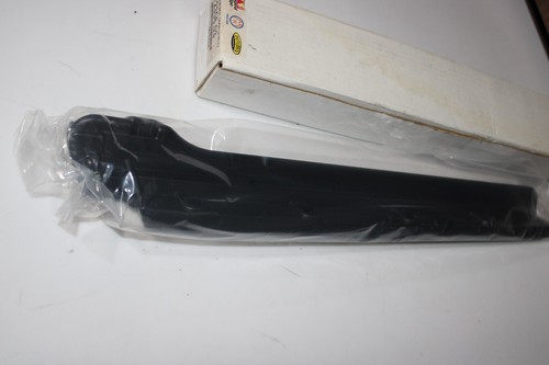 Rugged Ridge 12306.03 Soft Top Windshield Retainer Fits 87-95 Wrangler - Picture 2 of 3