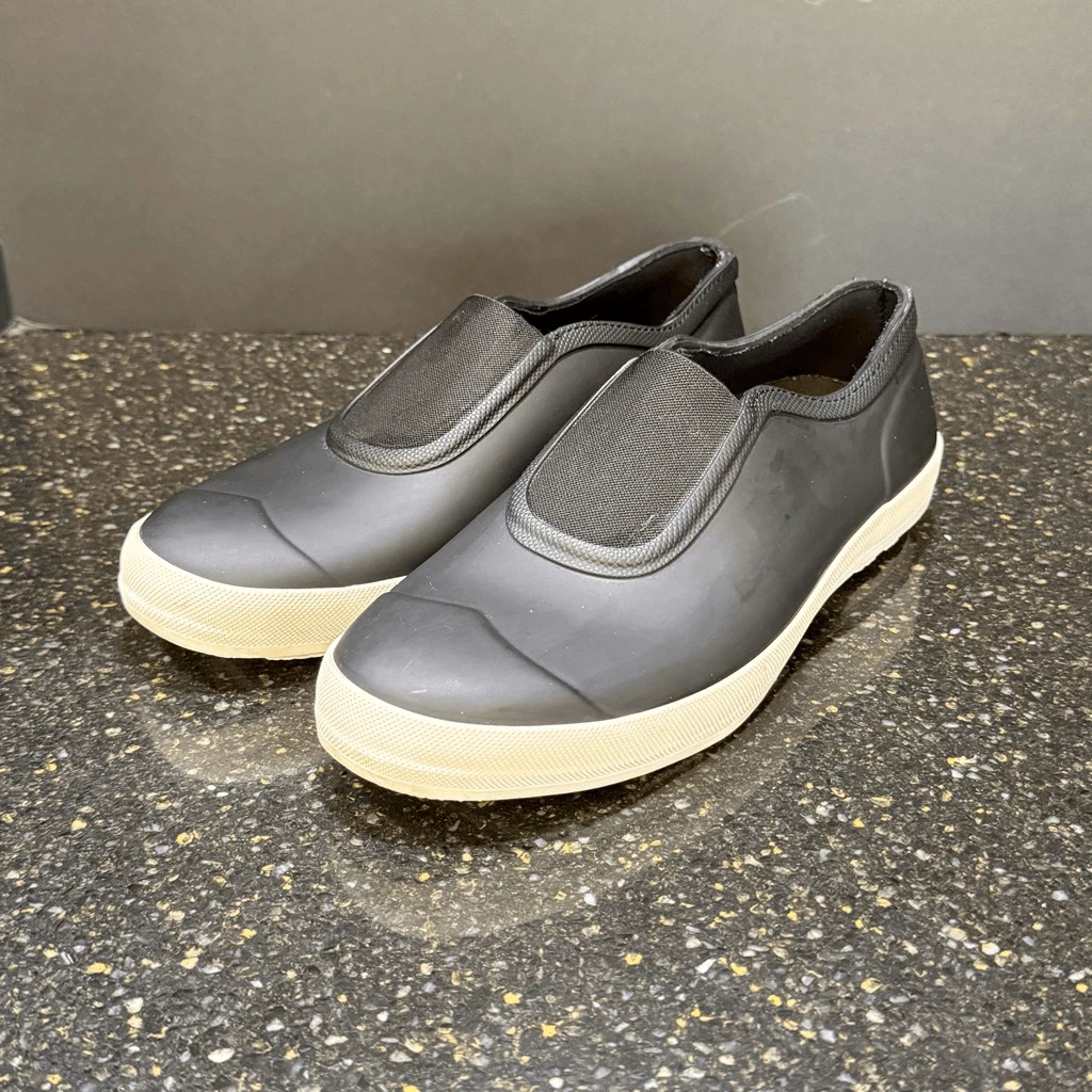 Hunter Plimsole Rubber Shoes HUNTER Refined Plimsolls | endource main image 4