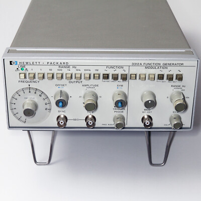 Hewlett Packard Funktionsgenerator 3312A 13 MHz SIN Recht Dreieck AM FM Wobbeln