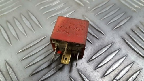 431951253F Relaismodul für Volkswagen Golf UK388680-09